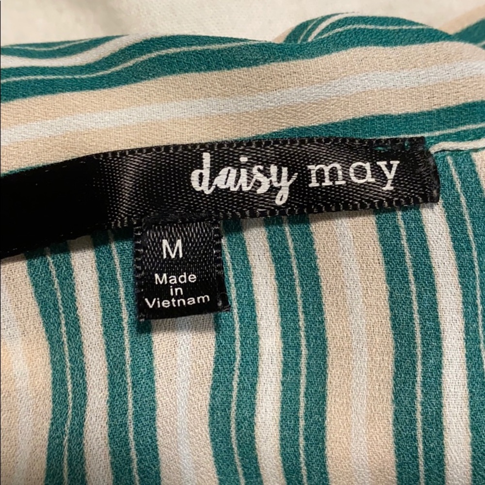 FLOWY GREEN & NUDE STRIPED BLOUSE - Picture 3 of 3